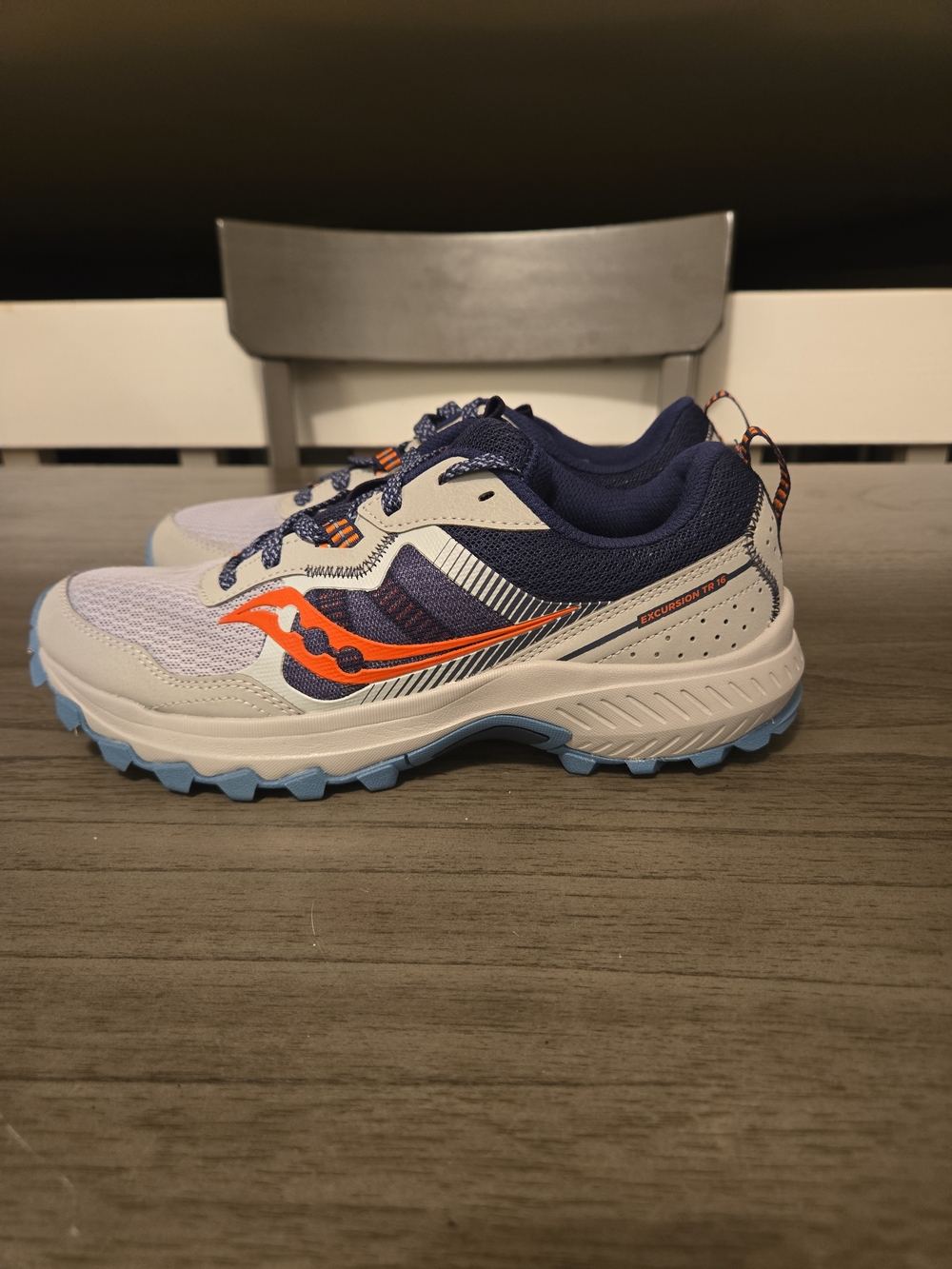 Saucony Women's Excursion TR16 Trail Running Shoes Size 8 Wide Gray